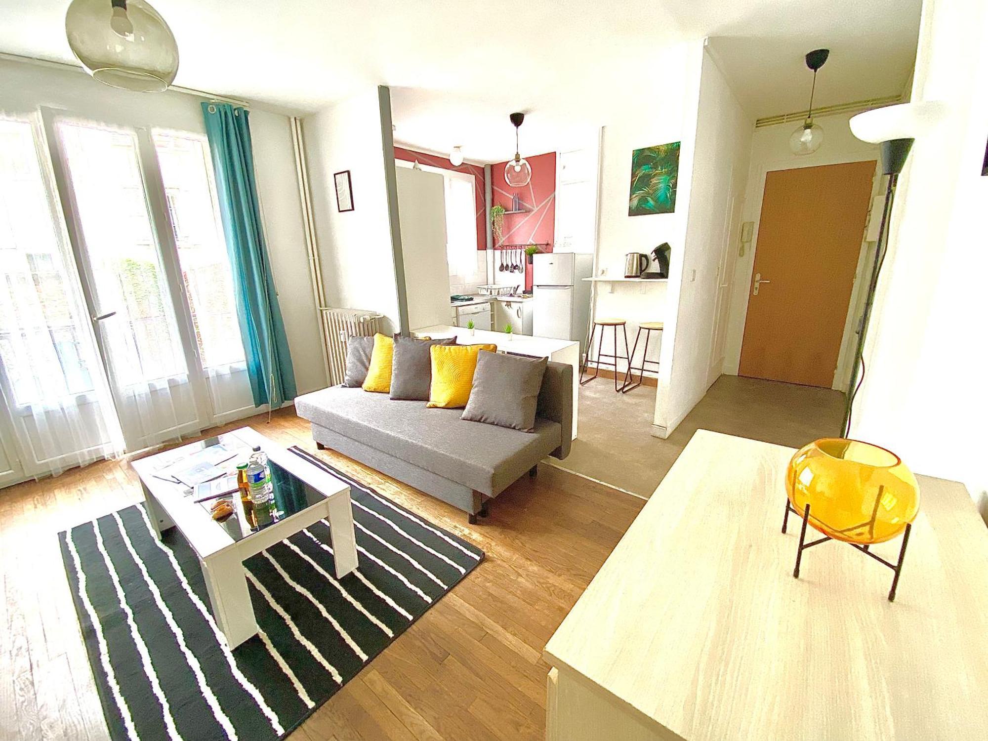 Le Chinchauvaud, Spacieux Avec Balcon Limoges Zewnętrze zdjęcie