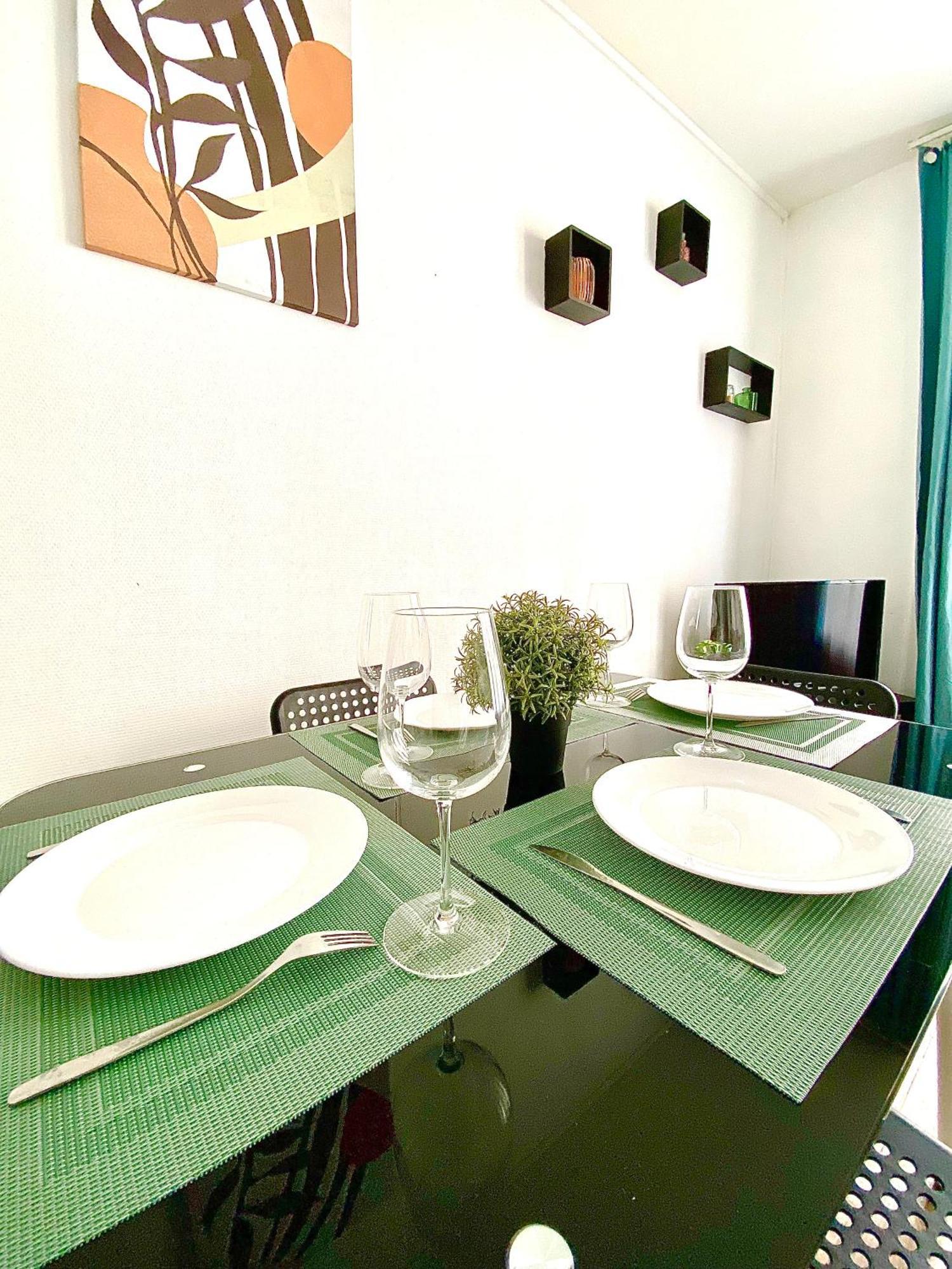Le Chinchauvaud, Spacieux Avec Balcon Limoges Zewnętrze zdjęcie