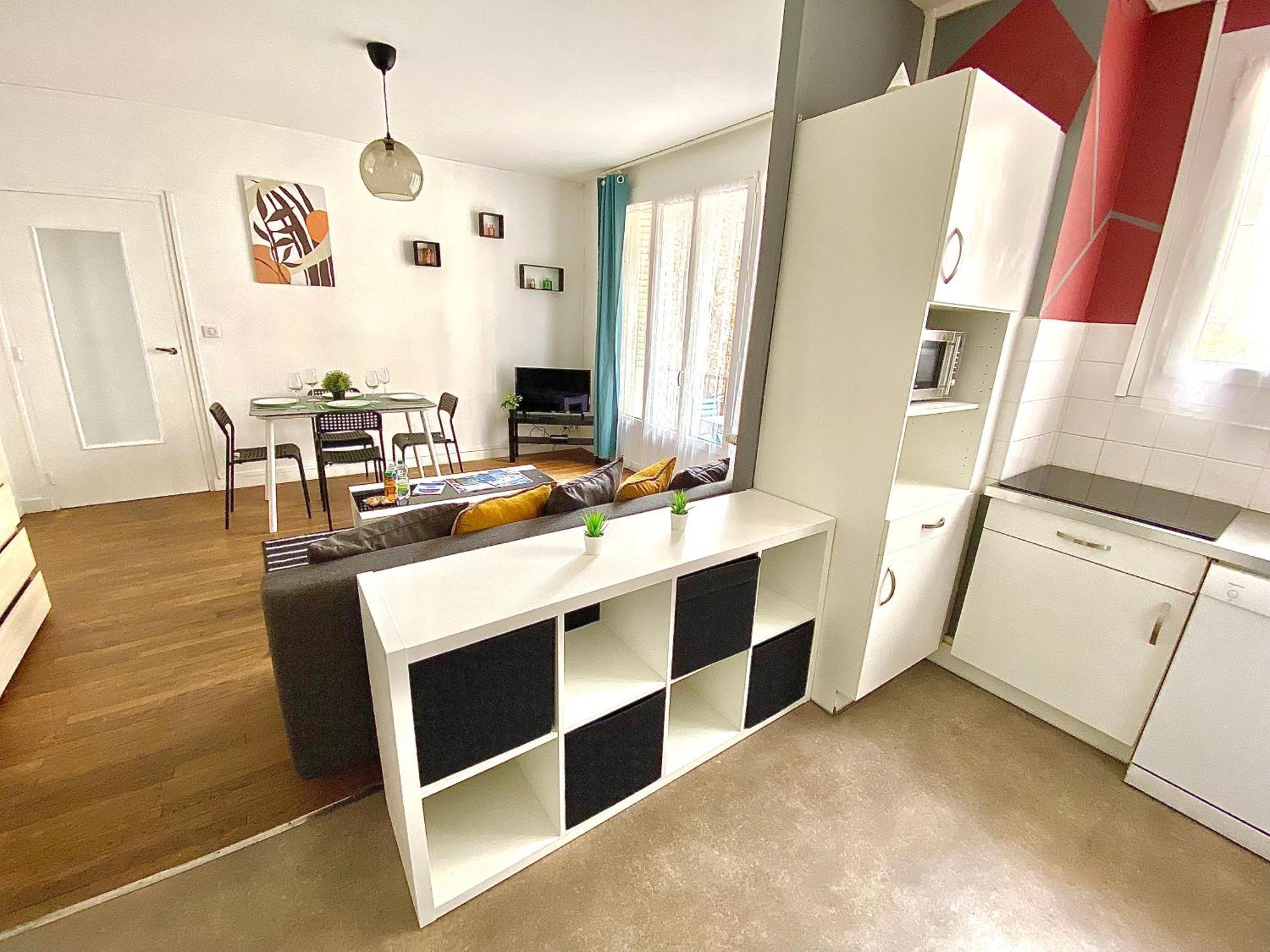Le Chinchauvaud, Spacieux Avec Balcon Limoges Zewnętrze zdjęcie